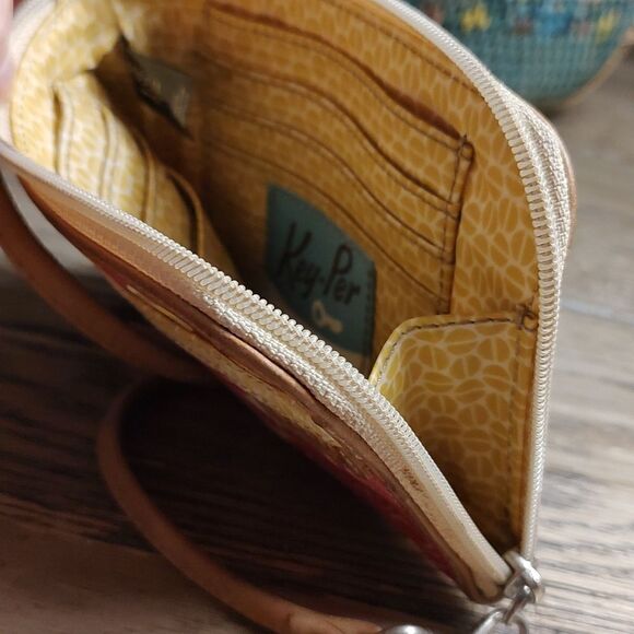 Fossil Key-Per Zipper Wristlet Vintage - Picture 12 of 13